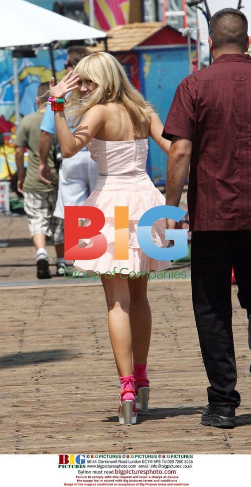 Miley Cyrus on Santa Monica Pier