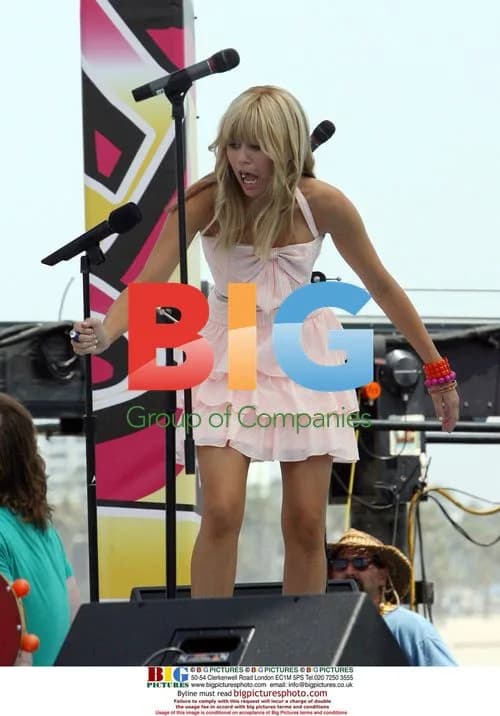 Miley Cyrus on Santa Monica Pier