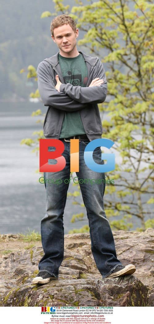 Aaron Ashmore and Shawn Ashmore on set of "Deep Cove"