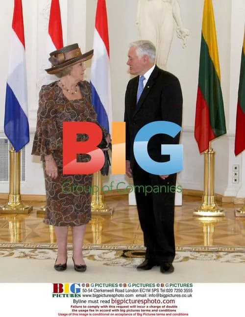 Queen's Arrival and Ceremony in Lithuania