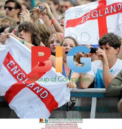 Air Traffic performs at Rock Werchter