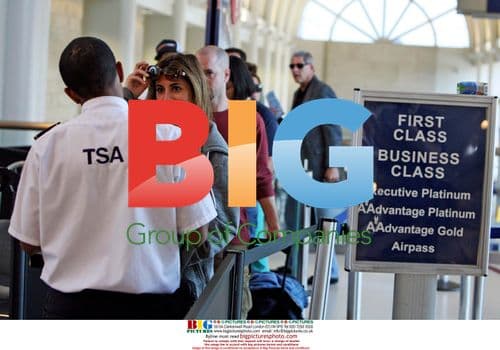 Sopranos Star Jamie-Lynn Sigler Spotted at LAX