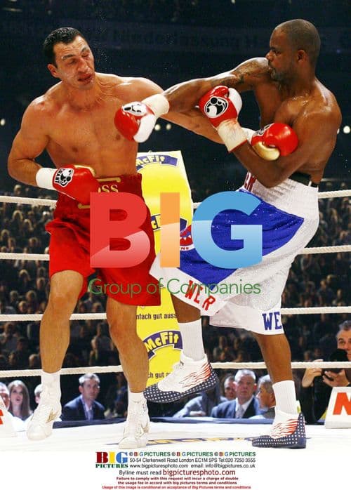 Vladimir Klitschko defends heavyweight titles