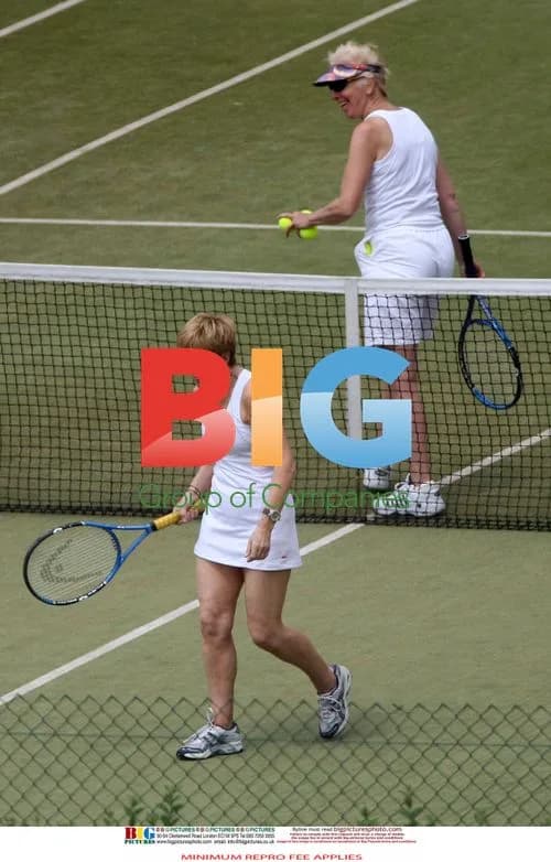 Anne Robinson Leaves Home for Tennis Lesson