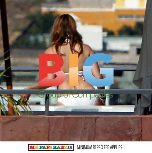 Jennifer Lopez Family Vacation in Spain