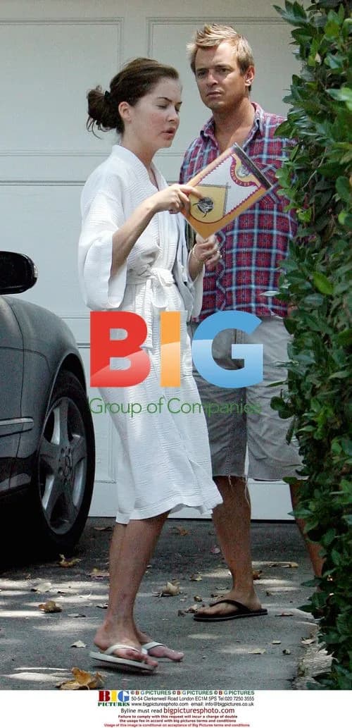 Lara Flynn Boyle Seen in Bel Air