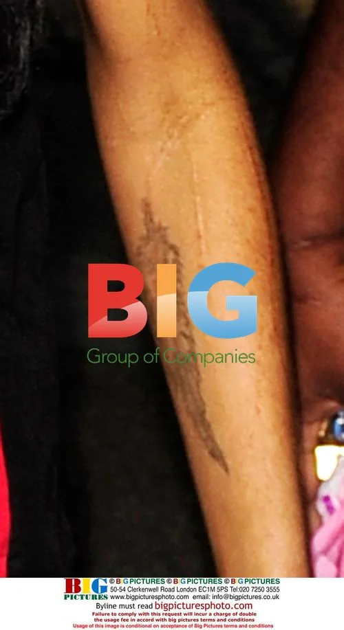 Amy Winehouse Leaves Camden Venue at 5am