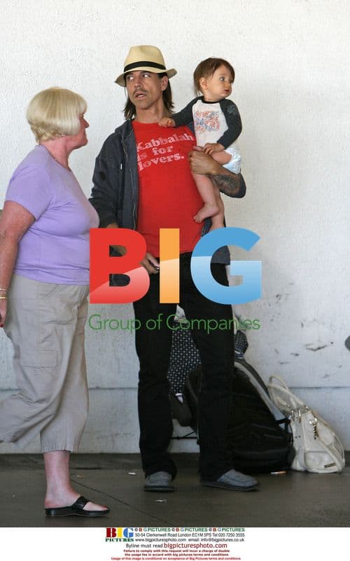 Anthony Kiedis and son at LAX