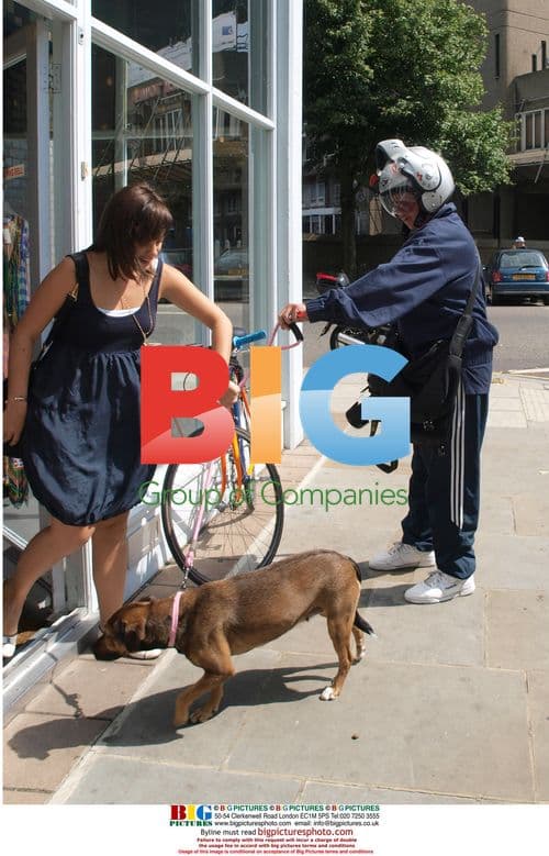 Singer Lily Allen goes shopping in London