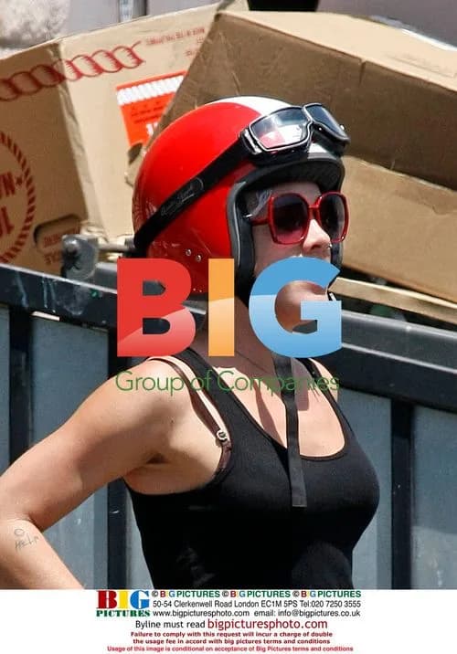 Pink Arrives for Photoshoot