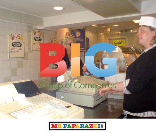 Sarah Harding enjoys fish and chips