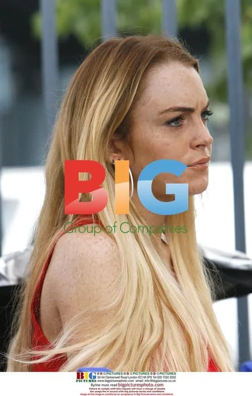 Lindsay Lohan on 'Ugly Betty' set