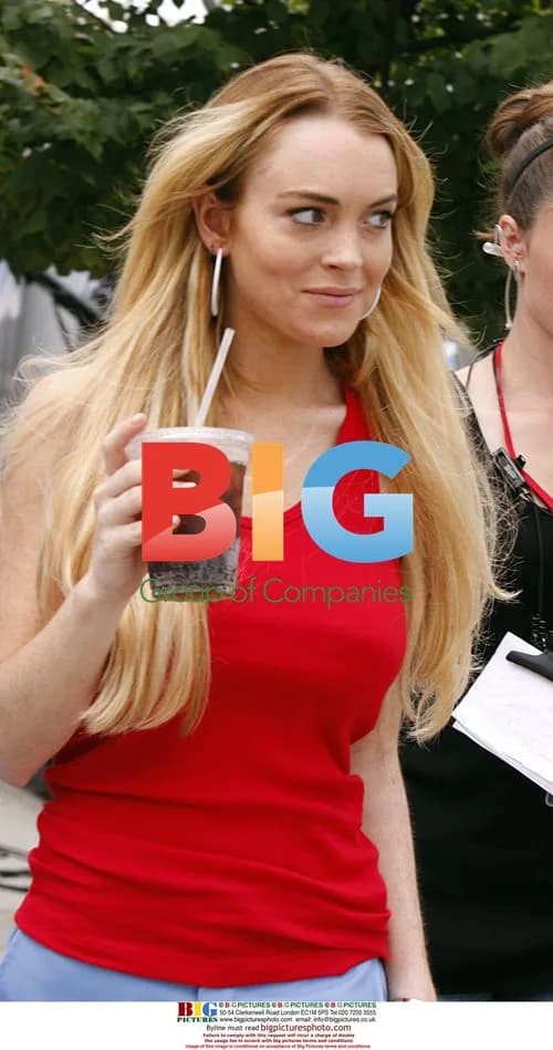 Lindsay Lohan on 'Ugly Betty' Set