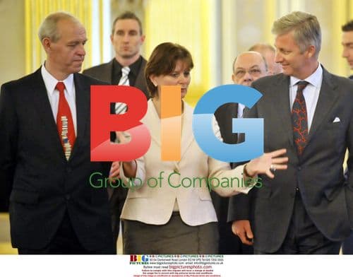 Prince Philippe and Minister Laruelle visit "Science at the Palace"