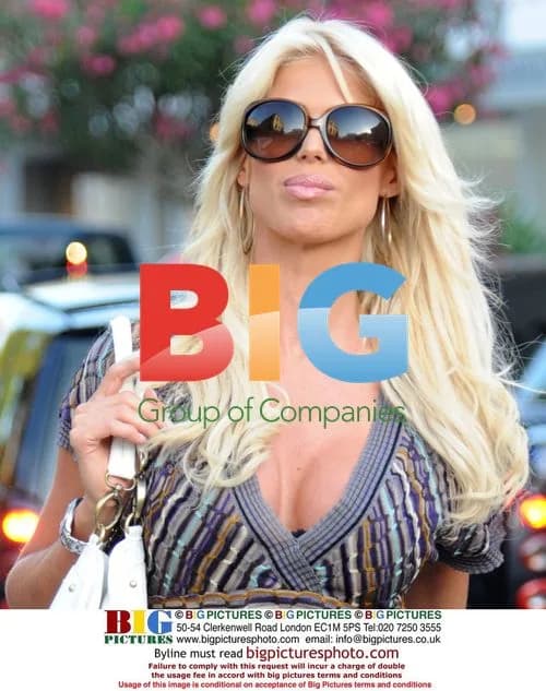 Victoria Silvstedt and Sister Filming in St Tropez