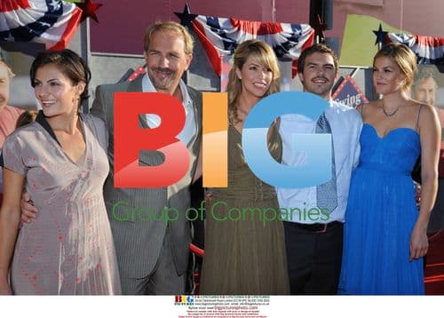 Kevin Costner and Family at 'Swing Vote' Premiere