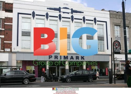 Kate Moss's friend Davinia Taylor shopping