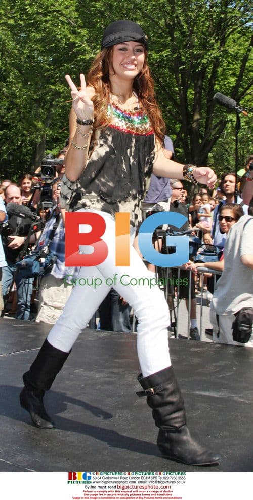 Miley Cyrus Promotes 'Bolt' Film