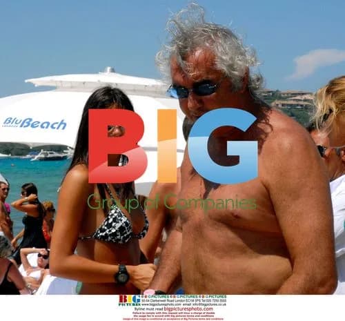 Briatore and Gregoraci on Italian Beach