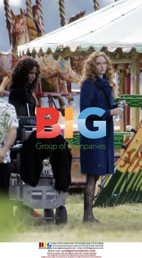 M&S Models Unhappy on Shoot?