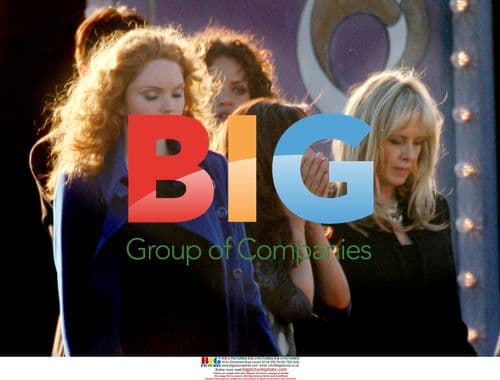 M&S Models Looking Tense on Set