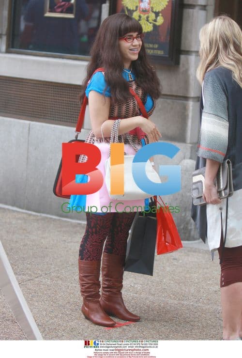AMERICA FERRERA on 'Ugly Betty' set in NYC