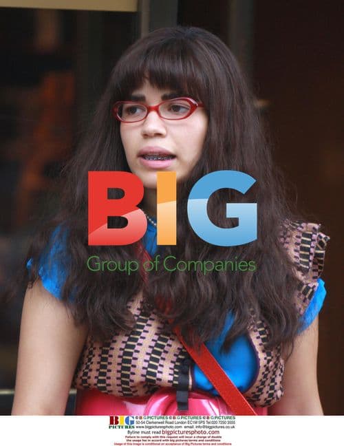 AMERICA FERRERA on 'Ugly Betty' set in NYC