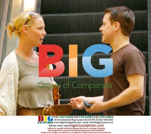 Katherine Heigl and T.R. Knight Shopping