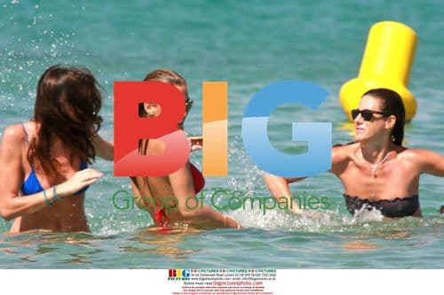 Bar Refaeli enjoys beach holiday in Saint-Tropez