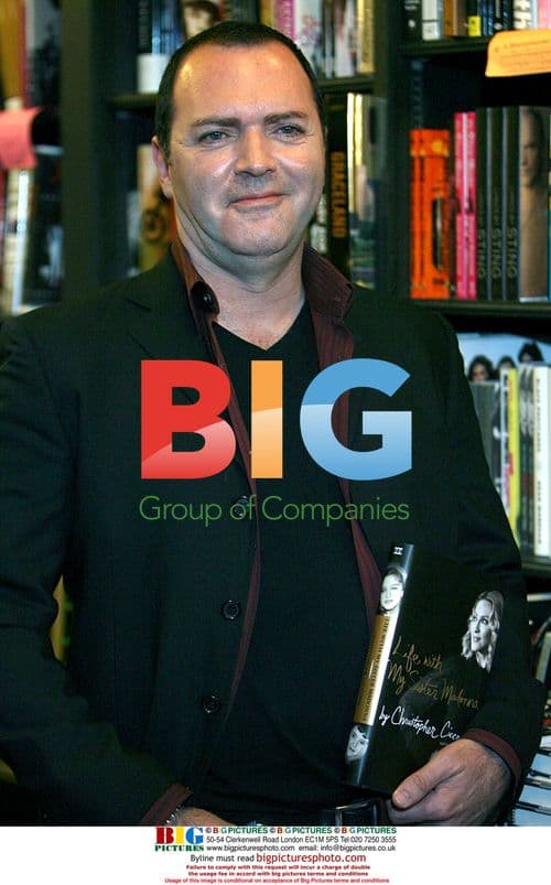 Madonna’s brother signs tell-all book