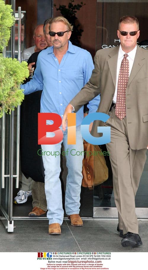 Kevin Costner promotes 'Swing Vote'