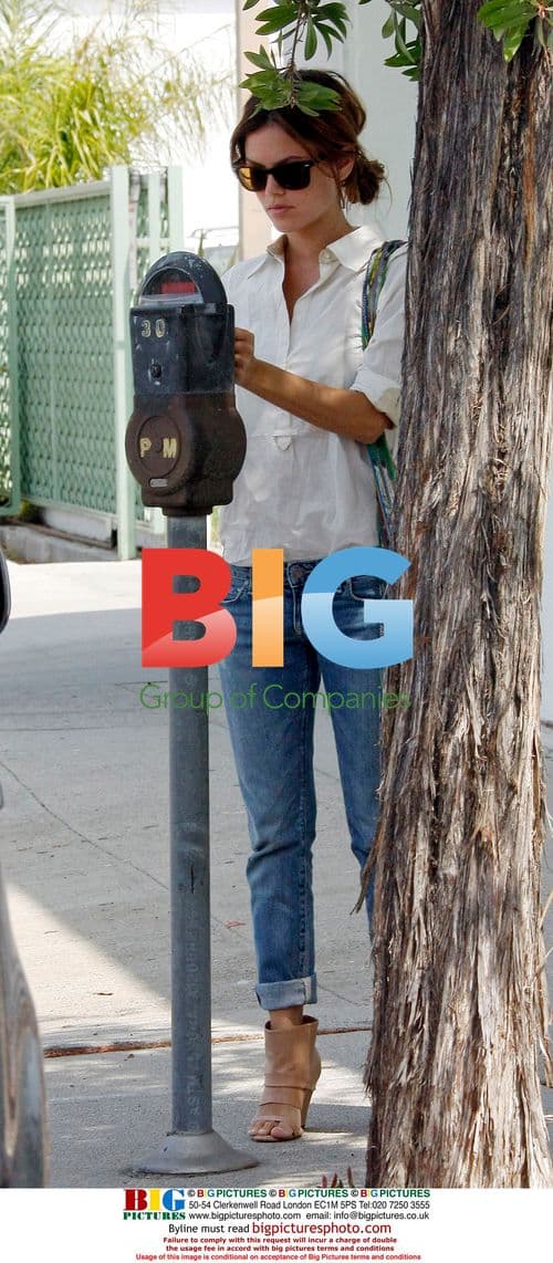 Rachel Bilson runs errands in LA