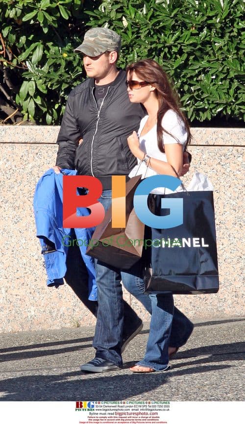 Michael Bublé spotted with mystery woman