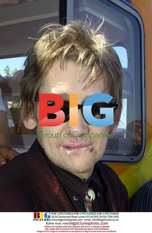 Shane McGowan and Victoria Clarke at Sandycove Beach