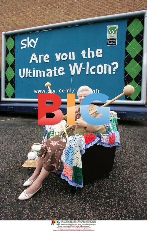 World"s First Knitted Billboard Launch