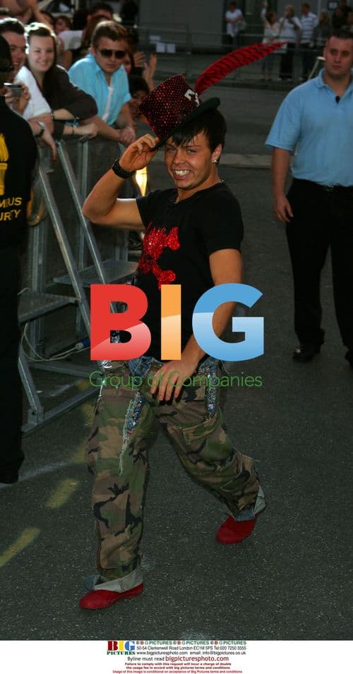 BB Contestant Dennis Enters Big Brother House