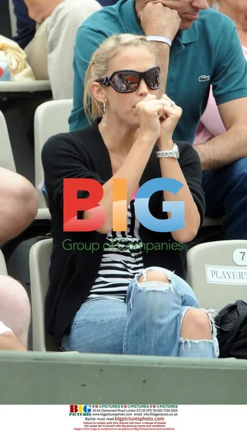 Actress Bec Hewitt reacts to Lleyton's loss at French Open 2008