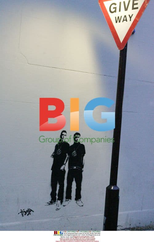 Krays Tribute Graffiti Art, London 2008