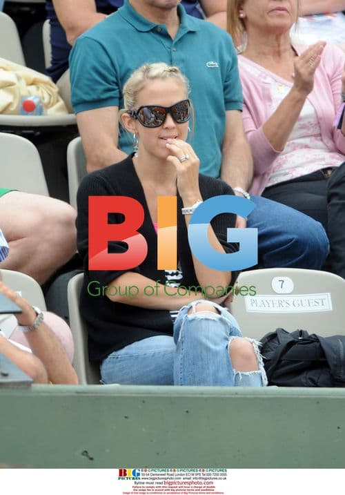 Bec Hewitt reacts during Lleyton's French Open match
