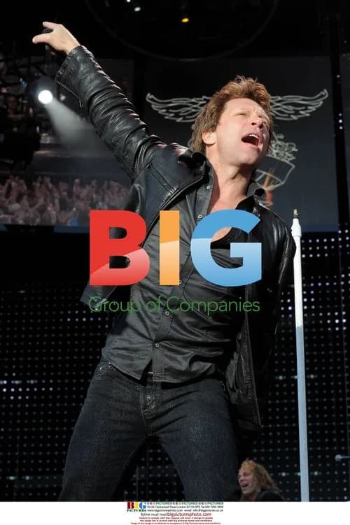 Bon Jovi and Razorlight Perform in Dublin