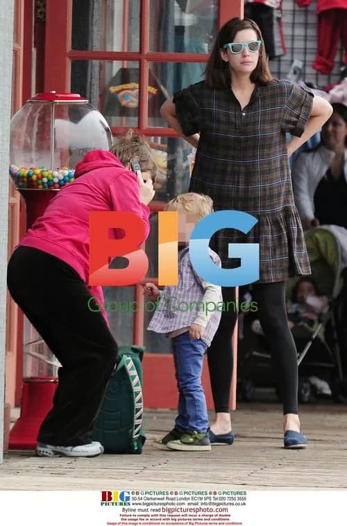 Liv Tyler and son Milo enjoy Santa Monica Pier