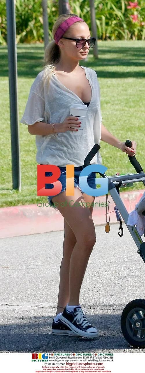 Nicole Richie and Daughter Harlow