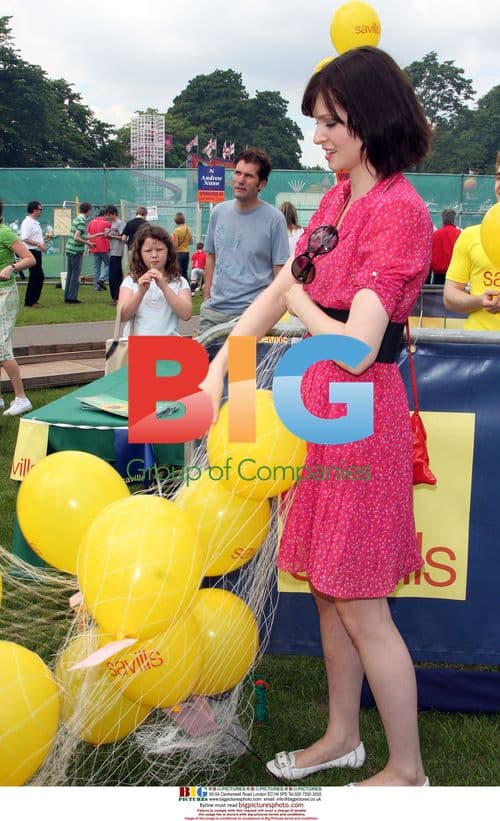 Sophie Ellis Bextor at Bedford Park Festival