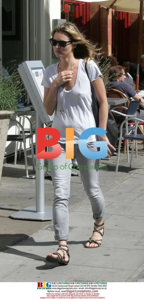 Kate Moss enjoys London outing