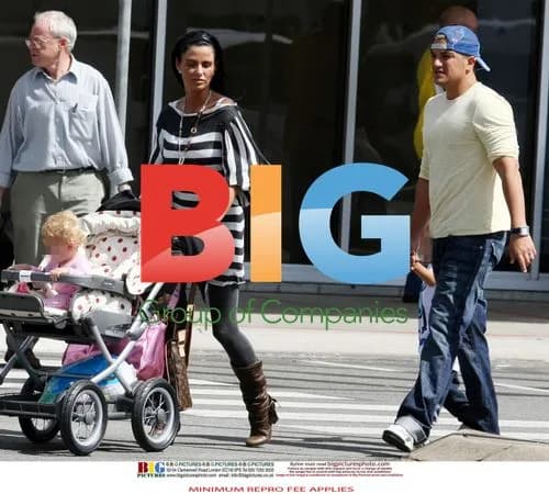 Katie Price Celebrates 30th Birthday in Australia