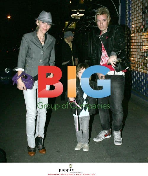 Appleton Sisters and Howletts Out in Camden