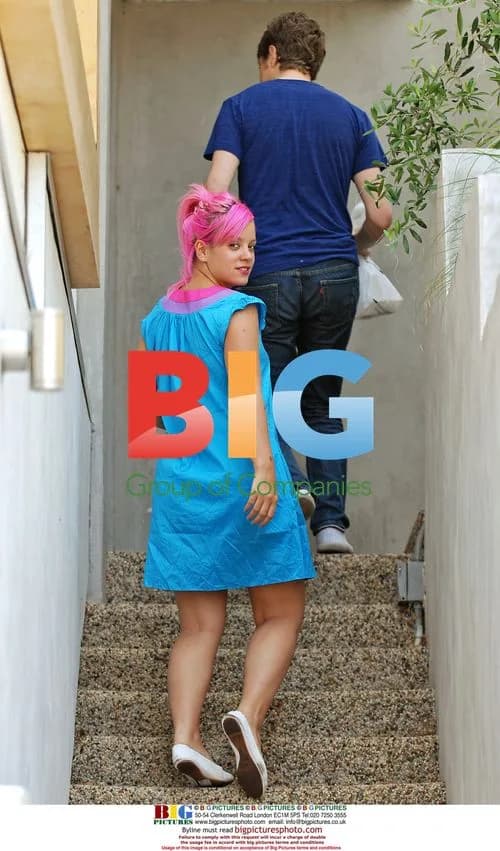 Lily Allen Takes a Lunch Break in Hollywood
