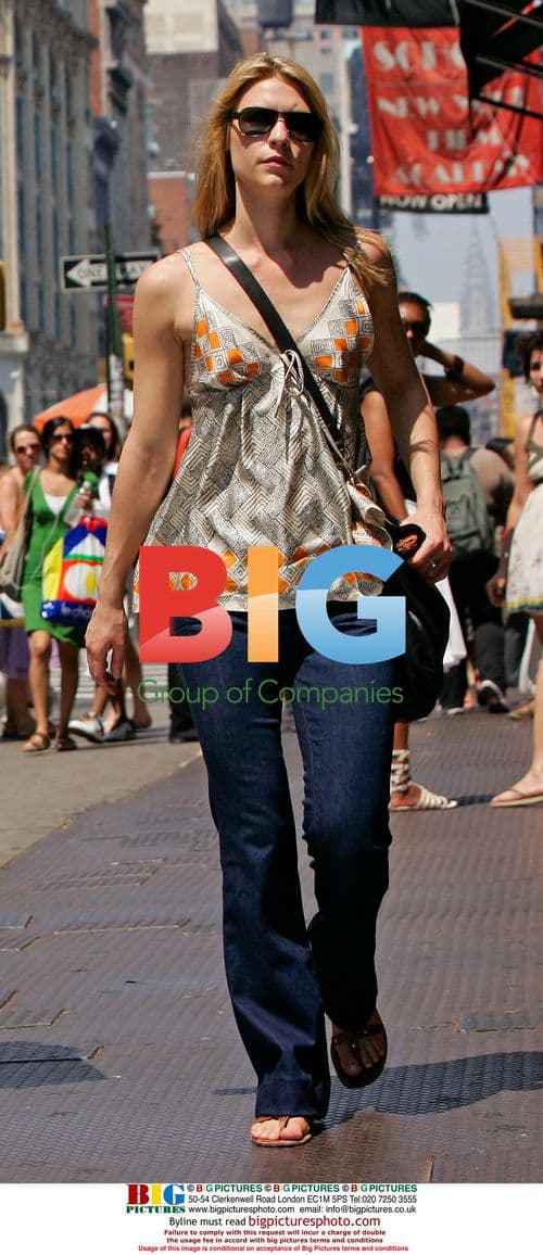 Claire Danes walks through Soho, New York