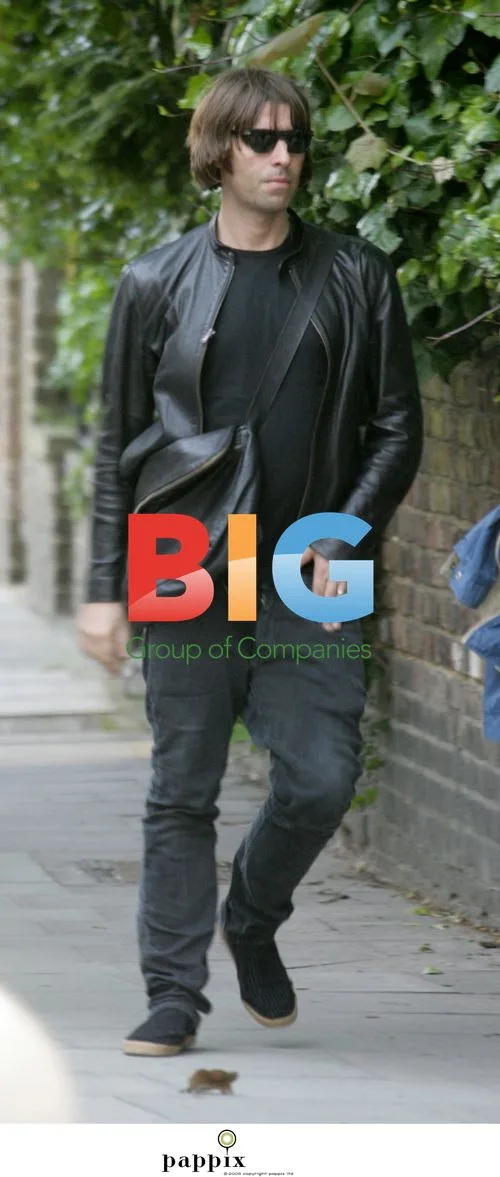 Liam Gallagher in Casual Leather Ensemble