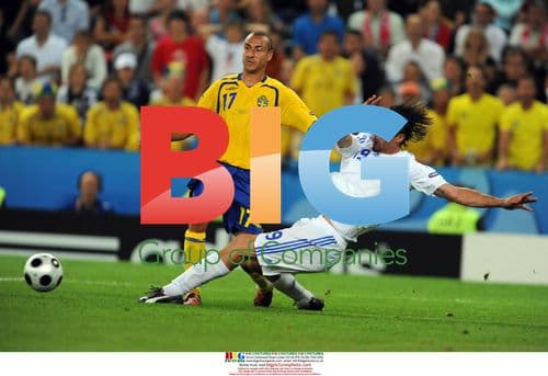 Paraskevas Antzas and Henrik Larsson at Euro 2008